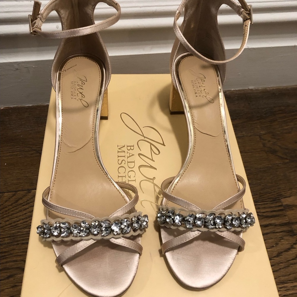 Jewel by Badgley Mischka size 9.5 evening sandal.